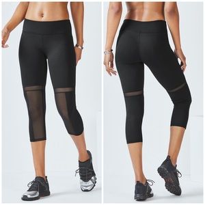 Fabletics Zoey Capri compression & mesh